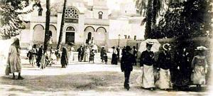 2248- Laghouat - Sortie de l'Eglise2 - 1905